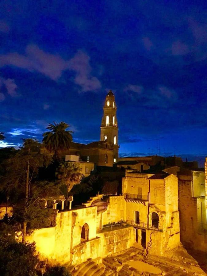 Suite Del Teatro Romano Superior Con Vista Duomo Lecce Extérieur photo